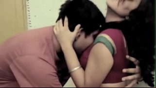 Hot Indian couple having a nice romance at home Video